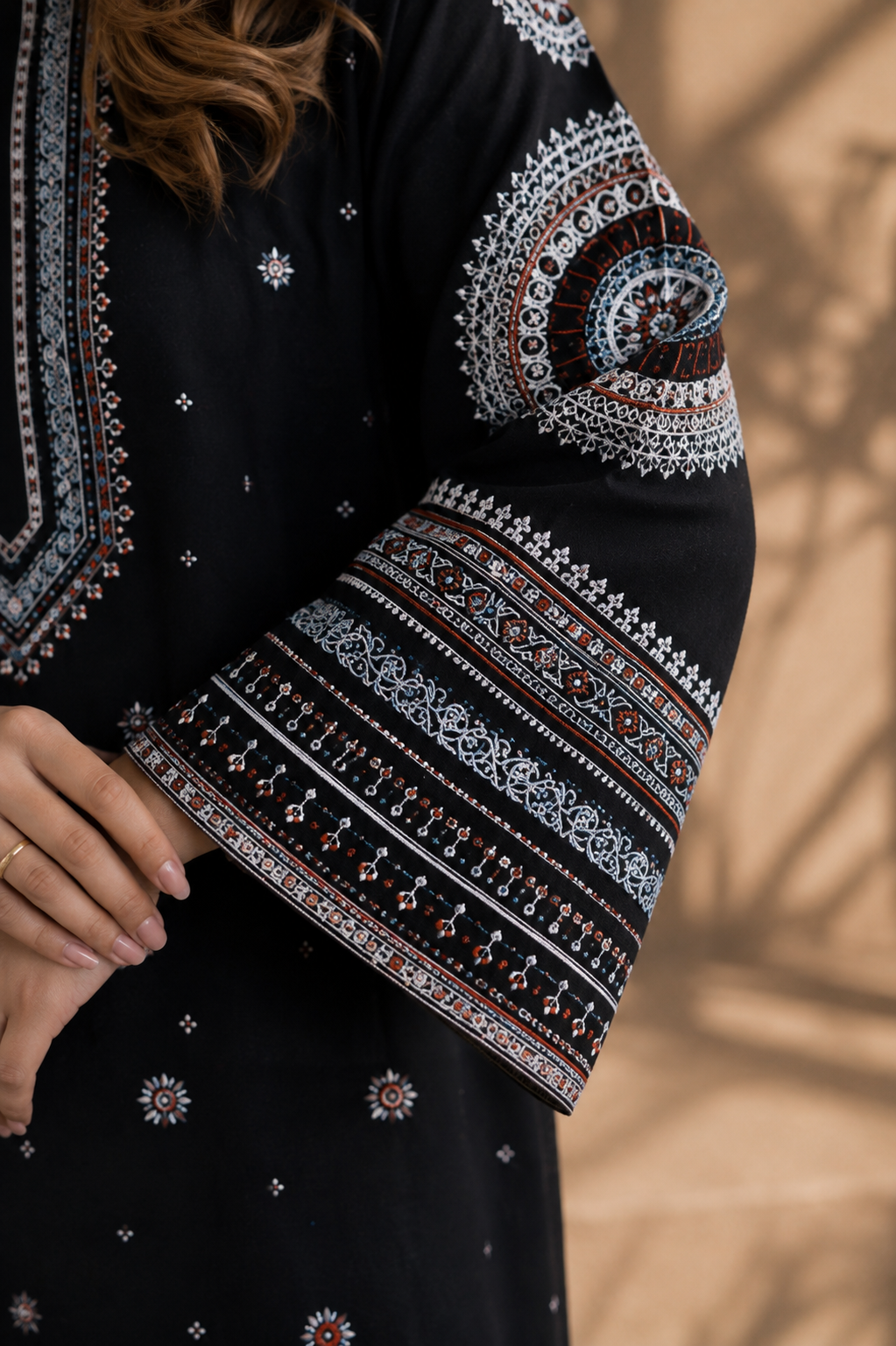 NOIR EMBROIDERED